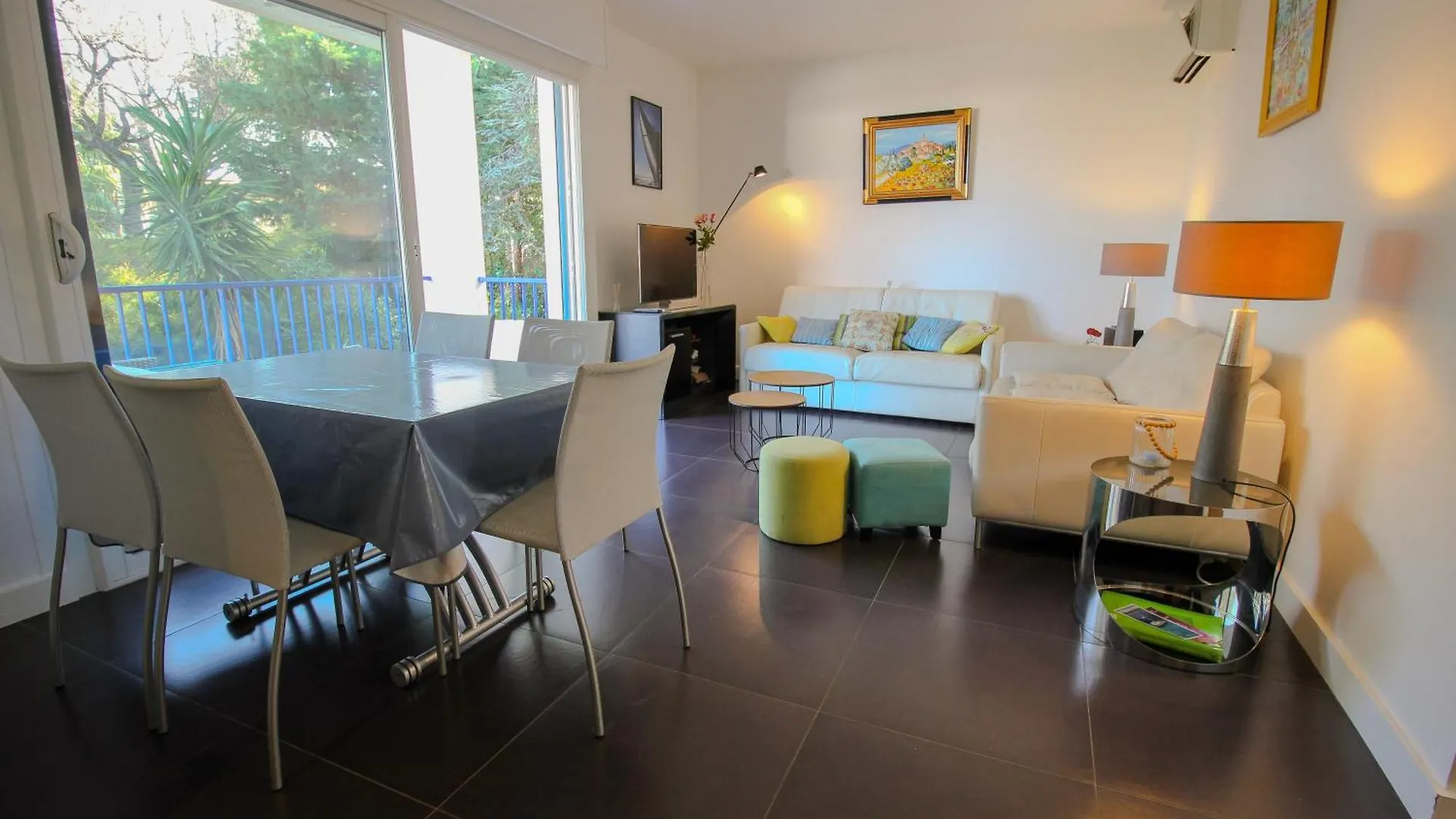 Chenes Lumineux Vue Mer Clim Confort Terrasses Parking Antibes Francie